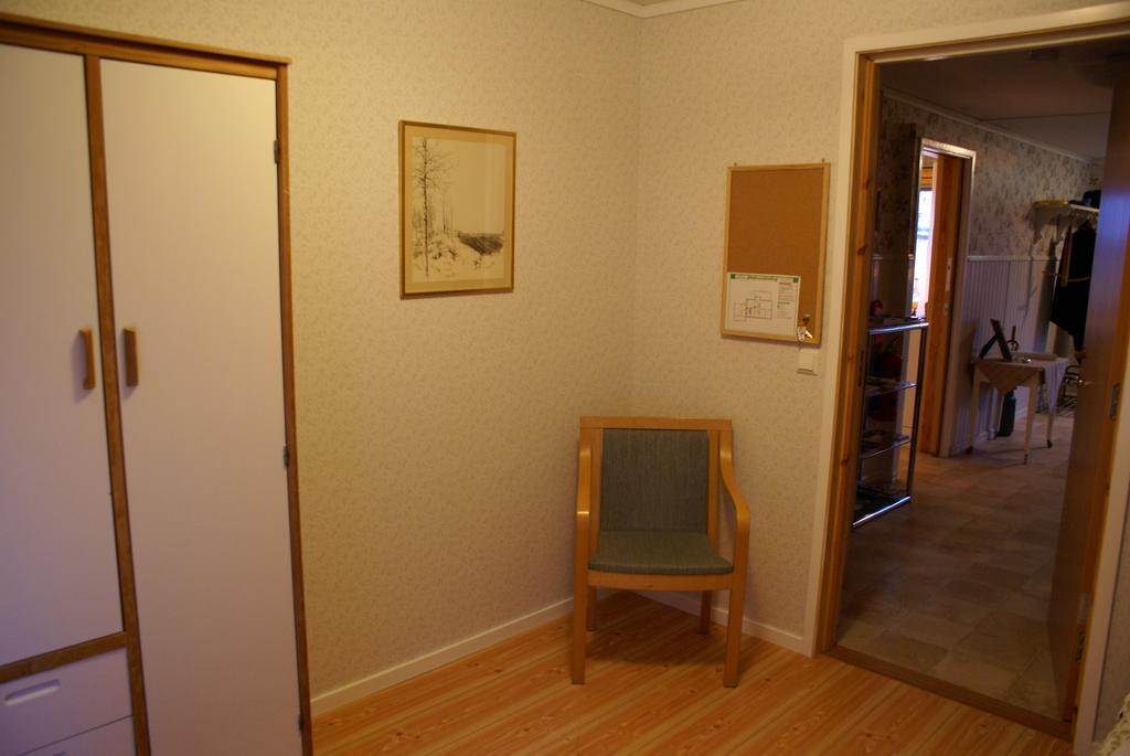Mellangarden Hostel Vasterbykil Ruang foto