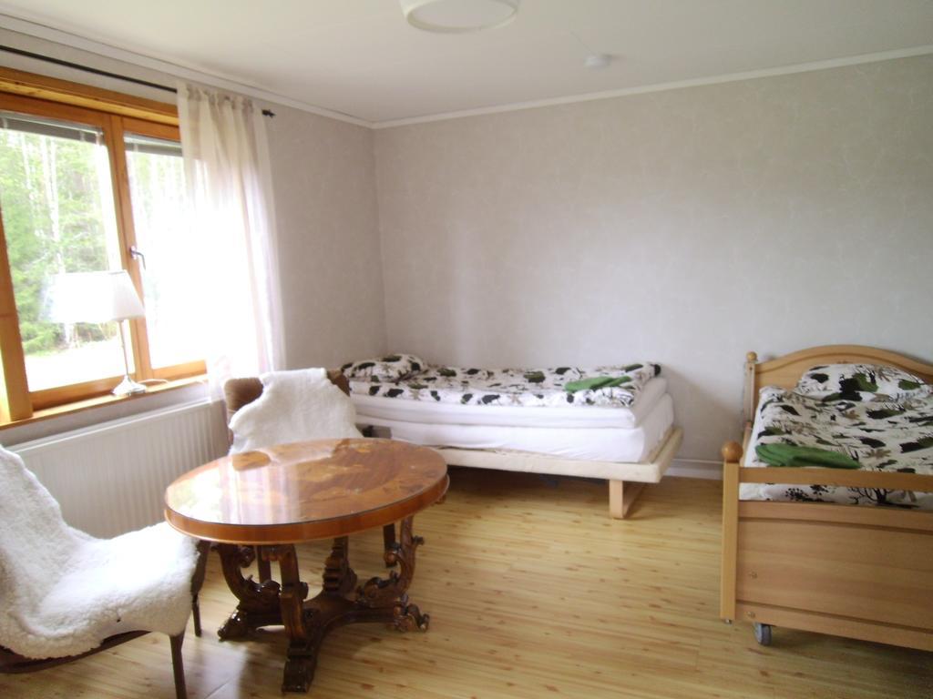 Mellangarden Hostel Vasterbykil Ruang foto