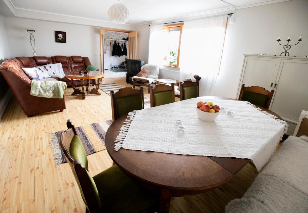Mellangarden Hostel Vasterbykil Bagian luar foto
