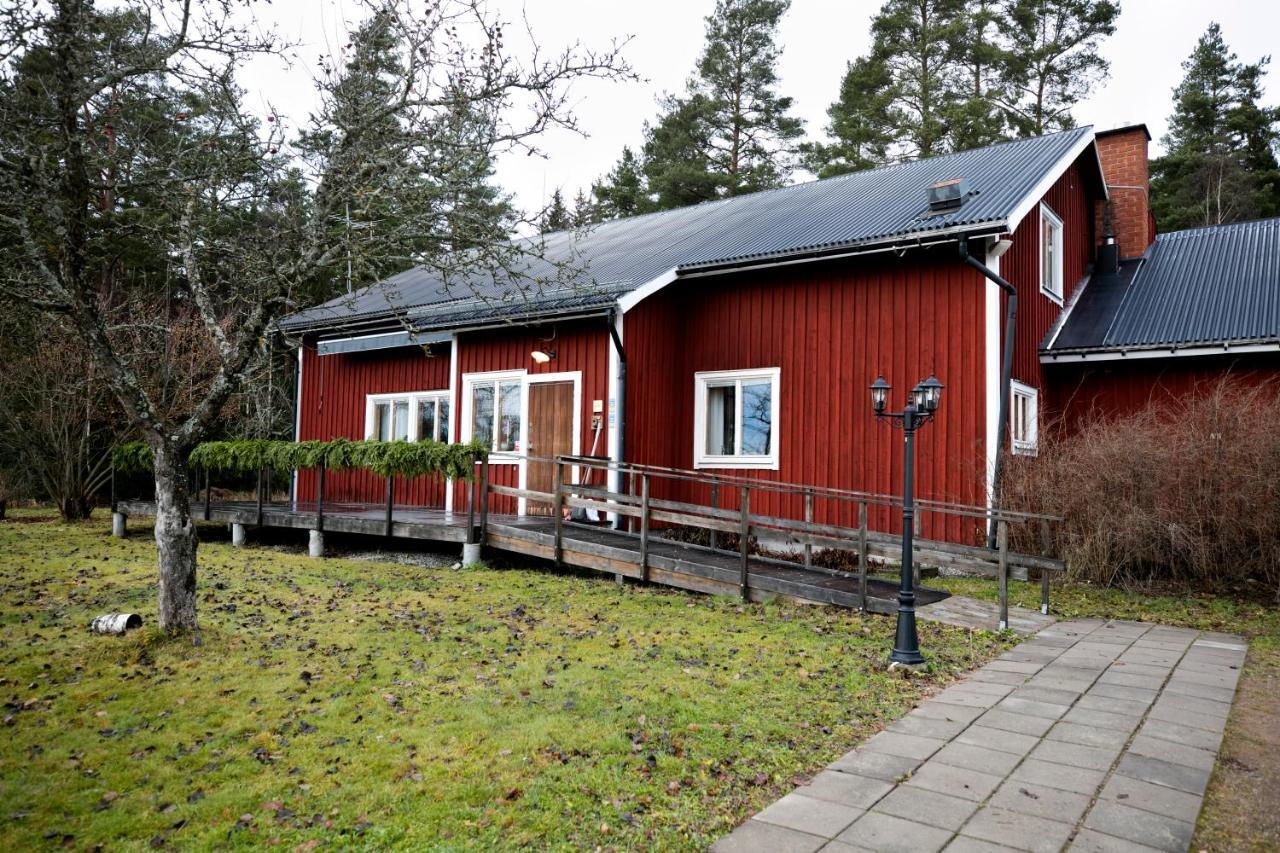 Mellangarden Hostel Vasterbykil Bagian luar foto